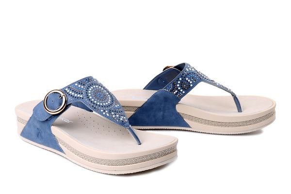 RIEKER V1465-14 blue, klapki japonki damskie. Niebieskie klapki Rieker, bez wzorów, bez obcasa. Za 244.93 zł.