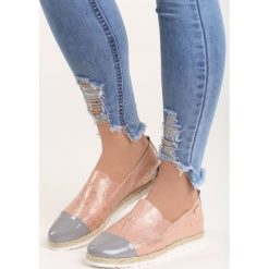 Różowe Espadryle Phia. Czerwone espadryle Born2be, bez wzorów, ze skóry, bez obcasa, na płaskiej podeszwie, bez zapięcia. Za 59.99 zł.
