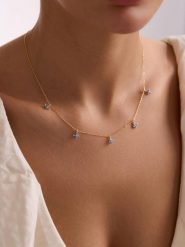 Lodie Silver Pozłacany naszyjnik z elementami ozdobnymi - dł. 42 cm rozmiar: onesize. Niebieskie naszyjniki Lodie Silver, z akwamarynem, pozłacane. Za 113.99 zł.