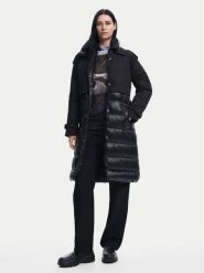 Desigual Płaszcz zimowy Estocolmo 24WWEW92 Czarny Regular Fit. Czarne płaszcze Desigual, na zimę, s, bez wzorów, z syntetyku, bez kaptura. Za 829.99 zł.