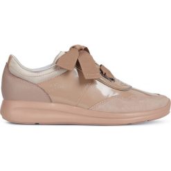 Geox - Buty. Czerwone obuwie sportowe Geox, z materiału, bez zapięcia. W wyprzedaży za 199.90 zł.