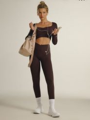 4F Legginsy treningowe damskie 4F x Anna Lewandowska - brązowe M. Brązowe legginsy 4f, l, bez wzorów, z materiału, z podwyższonym stanem, na fitness i siłownię. Za 129.99 zł.