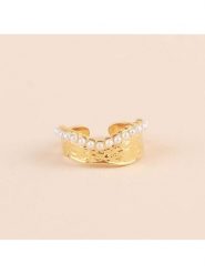 Atelier MIU Pozłacany pierścionek z perłami rozmiar: onesize. Białe pierścionki Atelier MIU, z perłą, pozłacane. Za 34.99 zł.