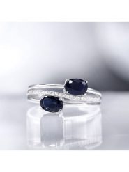 CARATELLI Złoty pierścionek "Duo de Saphirs" z diamentami i szafirami rozmiar: 56. Niebieskie pierścionki CARATELLI, z diamentem, złote. Za 1,314.71 zł.