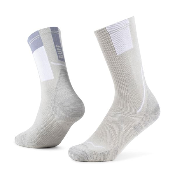 Skarpetki Buff COOLNET® CREW SOCK CC DESERT M. Szare skarpety Buff, bez wzorów, z poliamidu. Za 82.99 zł.