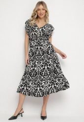 Czarna Bawełniana Sukienka Rozkloszowana z Falbankami w Ornamentalny Wzór Zaliette. Czarne sukienki Born2be, na co dzień, l, bez wzorów, z bawełny, eleganckie, bez kołnierzyka, bez ramiączek, midi, rozkloszowane. Za 49.99 zł.