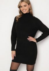 Czarna Sweterkowa Sukienka z Półgolfem i Wełną o Pudełkowym Kroju Norienne. Czarne sukienki Born2be, na co dzień, bez wzorów, z wełny, eleganckie, bez kołnierzyka, bez ramiączek, mini. Za 129.99 zł.