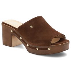 Klapki damskie Simen, skórzane na klocku z ozdobami eleganckie, brązowe, 6844A-K-W. Brązowe klapki Simen, bez wzorów, bez obcasa, na obcasie. Za 339.00 zł.