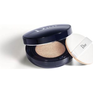 Christian Dior Diorskin Forever Perfect Cushion Podkład do twarzy w kompakcie 010 Ivoire 15g. Podkłady Christian Dior. Za 166.74 zł.