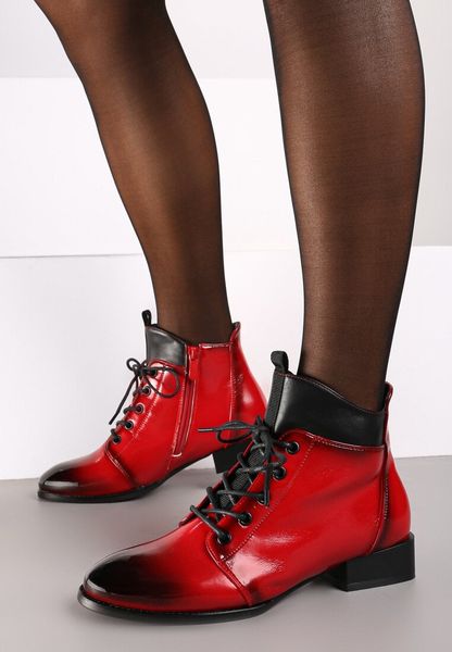 Czerwono-Czarne Lakierowane Płaskie Botki ze Sznurowaniem Mivanna. Czerwone botki Born2be, bez wzorów, z jeansu, bez obcasa, na obcasie, bez zapięcia. Za 109.99 zł.