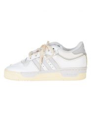 Adidas Skórzane sneakersy "Rivalry Low 86" w kolorze białym rozmiar: 40. Białe trampki Adidas, bez wzorów, bez zapięcia. Za 206.42 zł.