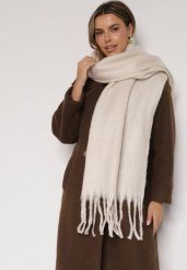 Jasnobeżowy Szalik z Frędzlami Owedarria. Brązowe szaliki Born2be, bez wzorów, z dresówki, eleganckie. Za 44.99 zł.