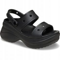 Sandały dla Kobiet Crocs Bae Sandal. Czarne sandały Crocs, bez wzorów, z materiału, eleganckie, bez obcasa, na platformie, bez zapięcia. Za 239.99 zł.