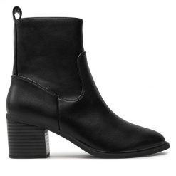 Botki Call It Spring. Czarne botki Call it Spring, bez wzorów, bez obcasa, na słupku, bez zapięcia. Za 349.99 zł.