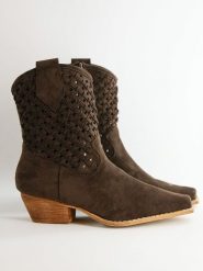 Bellucci Botki w kolorze brązowym rozmiar: 40. Brązowe botki Bellucci, bez wzorów, bez obcasa, bez zapięcia. Za 173.99 zł.