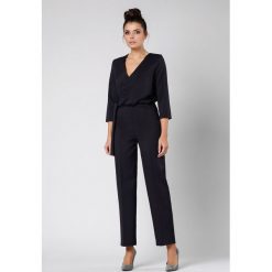 Kombinezon spodnium na356. Czarne szorty Pepe, bez wzorów, eleganckie. W wyprzedaży za 129.00 zł.