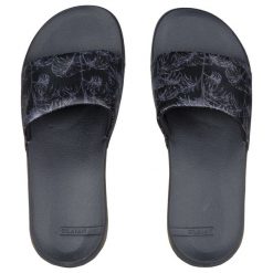 Klapki damskie Olaian 550 Exotic. Czarne klapki OLAIAN, bez wzorów, z poliesteru, bez obcasa. Za 89.99 zł.
