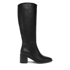 Kozaki DeeZee. Czarne kozaki DeeZee, bez obcasa, na słupku, bez zapięcia. Za 219.99 zł.