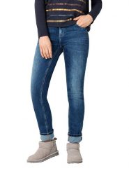 Timezone Dżinsy "Marah" - Slim fit - w kolorze granatowym rozmiar: W27/L30. Niebieskie jeansy Timezone, l, bez wzorów. Za 127.65 zł.