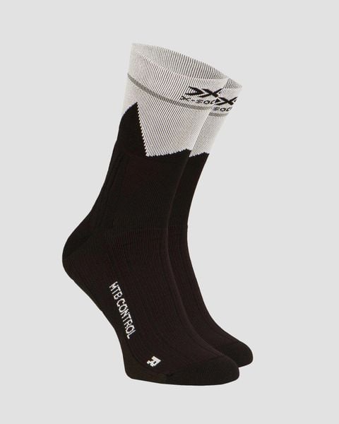 Skarpety X-SOCKS MTB CONTROL 4.0. Czarne skarpety X Socks, bez wzorów. Za 60.00 zł.