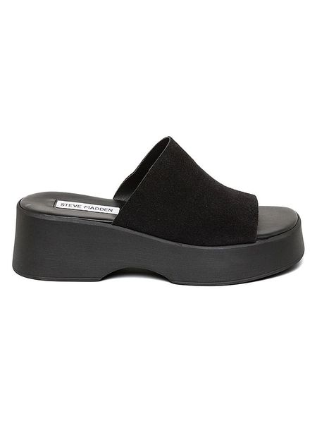 Steve Madden Klapki w kolorze czarnym rozmiar: 36. Czarne klapki Steve Madden, bez wzorów, z otwartym noskiem, bez obcasa, na platformie. Za 207.88 zł.