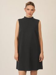 APART Sukienka w kolorze czarnym rozmiar: 40. Czarne sukienki Apart, bez wzorów, bez kołnierzyka, bez ramiączek, midi. Za 217.99 zł.