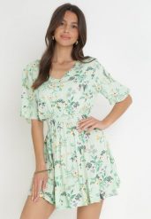Jasnozielona Rozkloszowana Sukienka Mini z Wiskozy z Gumką w Pasie Sorrail. Zielone sukienki Born2be, na imprezę, na lato, l, bez wzorów, z wiskozy, bez kołnierzyka, bez ramiączek, mini, rozkloszowane. Za 39.99 zł.