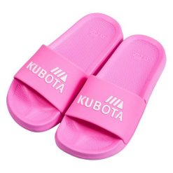 Klapki Damskie Basenowe Kubota Basic Malinowe. Czerwone klapki Kubota, bez wzorów, bez obcasa. W wyprzedaży za 55.99 zł.