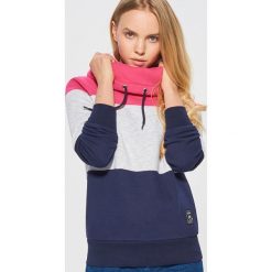 Wzorzysta bluza z kołnierzem - Granatowy. Bluzy sportowe marki Cropp. Za 89.99 zł.