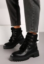 Czarne Causualowe Trapery Zdobione Futerkiem na Języku Charnas. Czarne trapery i śniegowce Born2be, z dzianiny. Za 119.99 zł.