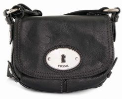 Fossil Maddox Small Flap czarna skórzana torebka damska z detalami srebrnymi. Czarne torby na ramię Fossil, bez wzorów, z materiału, eleganckie, na ramię, małe, bez dodatków. Za 290.99 zł.