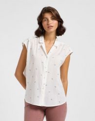 DAMSKA KOSZULA LEE CAP SLEEVE SHIRT GROVE FLORAL 112363630. Koszule Lee, m, bez wzorów, bez kołnierzyka, bez ramiączek. Za 79.99 zł.