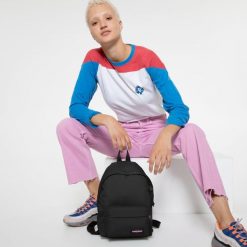 Plecak Eastpak Orbit Dorosłych. Czarne plecaki Eastpak, bez wzorów, z nylonu. Za 211.00 zł.