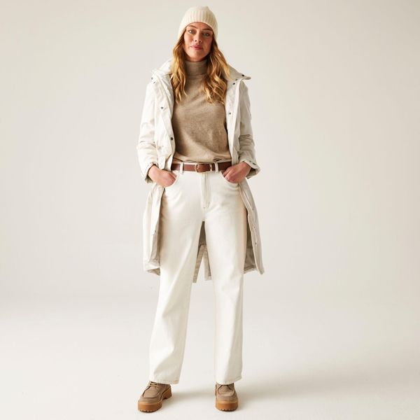 Płaszcz damski przejściowy ocieplany przeciwdeszczowy Yannta. Brązowe płaszcze Regatta, bez wzorów, z puchu, bez kaptura. W wyprzedaży za 479.99 zł.