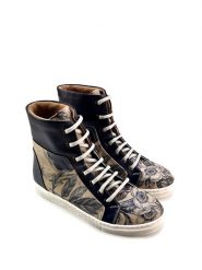 Goby Sneakersy w kolorze beżowo-czarnym ze wzorem rozmiar: 36. Brązowe trampki Goby, bez wzorów, z materiału, za kostkę, bez zapięcia. Za 260.99 zł.