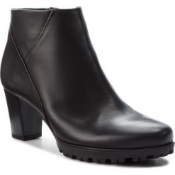 Botki GABOR - 72.861.67 Schwarz. Czarne botki Gabor, bez wzorów, z materiału, bez obcasa, bez zapięcia. Za 459.00 zł.