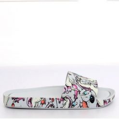 Wielokolorowe Klapki Unicorn szare CK83 Gray. Szare klapki ButyModne, bez wzorów, z gumy, bez obcasa. Za 79.00 zł.
