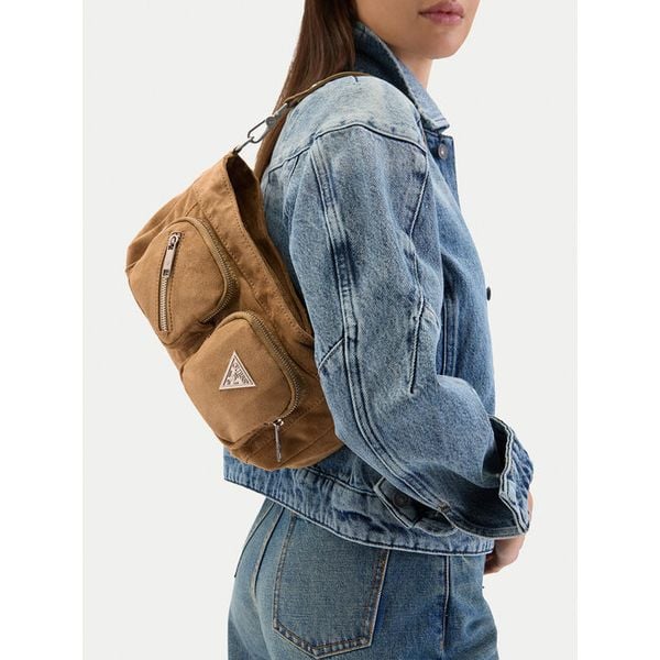 Torebka Guess Jeans. Brązowe torebki klasyczne Guess Jeans, z aplikacjami, z jeansu, bez dodatków. Za 168.99 zł.