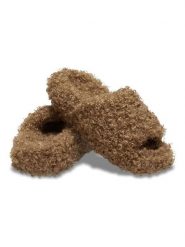 Crocs Klapki "Classic Doodle Fur Slide" w kolorze jasnobrązowym rozmiar: 39/40. Brązowe klapki Crocs, bez wzorów, z otwartym noskiem, bez obcasa. Za 171.68 zł.