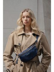 Maison héritage PARIS Skórzana saszetka "Kimi" w kolorze granatowym - 24 x 12 x 5 cm rozmiar: onesize. Niebieskie torby na ramię Maison héritage PARIS, bez wzorów, z materiału, sportowe, przez ramię, bez dodatków. Za 173.99 zł.