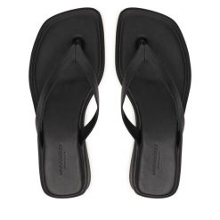 Japonki Vagabond Shoemakers. Czarne klapki Vagabond Shoemakers, bez wzorów, bez obcasa. Za 369.99 zł.