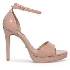 Sandały Nine West. Brązowe sandały Nine West, bez wzorów, bez obcasa, na szpilce, bez zapięcia. Za 160.99 zł.