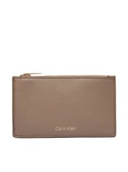 Calvin Klein Portfel Foil Logo Top Zip Cardcase LV04F1090G Beżowy. Brązowe portfele Calvin Klein, bez wzorów, ze skóry. Za 209.99 zł.