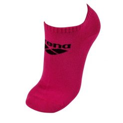 Skarpetki bawełniane unisex sportowe krótkie stopki Arena 3 pary. Czerwone skarpety Arena, bez wzorów, z bawełny. Za 49.99 zł.