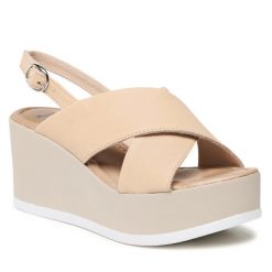 Sandały Bata. Brązowe sandały Bata, bez wzorów, bez obcasa, na koturnie, bez zapięcia. Za 219.99 zł.
