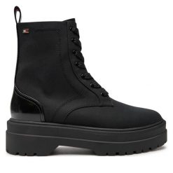 Trapery Tommy Hilfiger. Czarne trapery i śniegowce TOMMY HILFIGER. Za 799.99 zł.