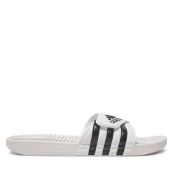 Klapki adidas. Białe klapki Adidas, bez wzorów, bez obcasa. Za 109.99 zł.