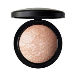 MAC Minerały Mineralize Skinfinish Rozświetlacze 10 g SOFT GE - SOFT & GENTLE. Rozświetlacze MAC. Za 169.50 zł.