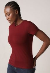 Bordowy Bawełniany T-shirt w Klasycznym Stylu Nedila. Czerwone t-shirty Born2be, m, bez wzorów, z bawełny, bez kołnierzyka, bez ramiączek. Za 39.99 zł.