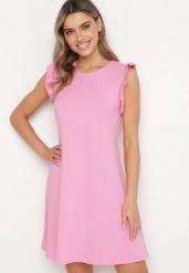Jasnoróżowa Letnia Sukienka Bawełniana z Falbankami Wokół Ramion Sasare. Czerwone sukienki Born2be, na lato, l, bez wzorów, z bawełny, bez kołnierzyka, bez ramiączek, mini, trapezowe. Za 44.99 zł.
